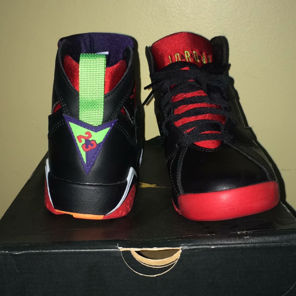 Jodan rare retro 7s Marvin the Martian